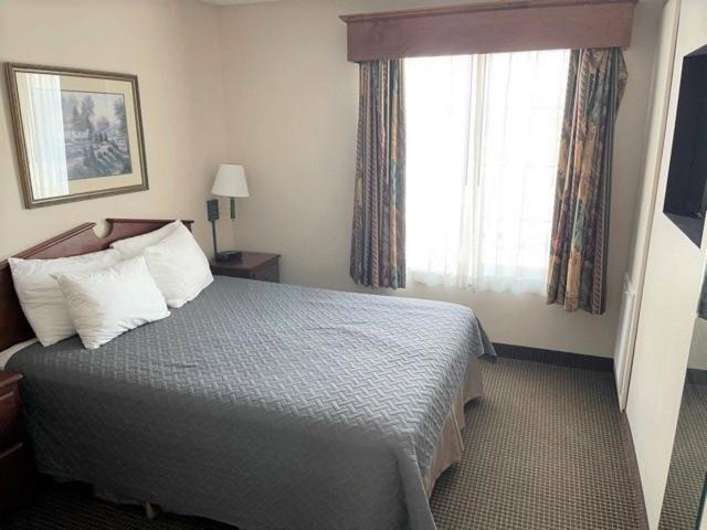 River Hills Hotel- Mankato Eksteriør bilde